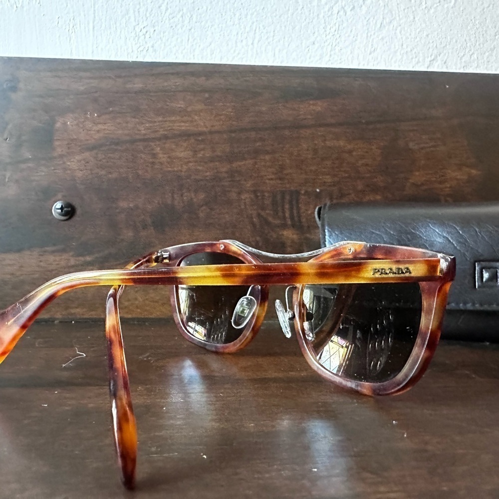 Prada Tortoiseshell & Gold-tone Aviator Frame Sunglasses - Picture 4 of 8